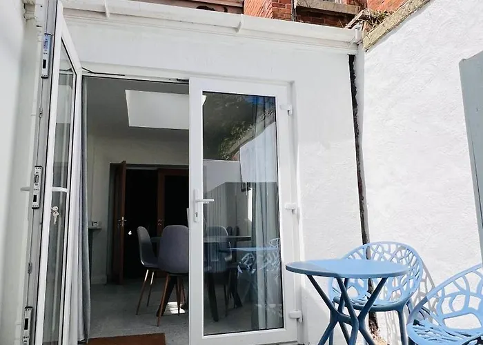 Сasa de vacaciones Alfies Little Townhouse *