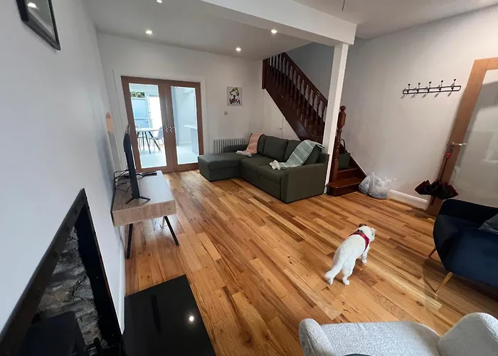 Alfies Little Townhouse キャリックマクロス